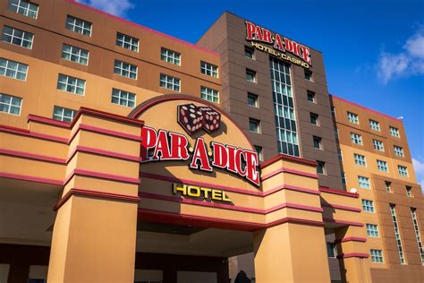 Par a dice hotel casino - Holiday Inn Hotel & Suites East Peoria 101 Holiday Drive, East Peoria, IL 61611 1.3 miles Embassy Suites 100 Conference Center Dr, East Peoria, IL 61611 1.5 miles Mark Twain Hotel 225 NE Adams St ...